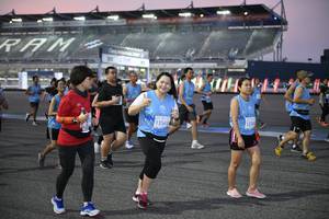 BIB: 0490, 836, 50083
                            <button type="button" onclick="openModal(10462854)" class="btn btn-primary btn-sm float-right btn-popup" data-toggle="modal" data-target=".modal-high-quality">
                        <i class="fas fa-shopping-cart"></i> Add to Cart
                    </button>
                                            <button type="button" onclick="isThisMe(10462854, true)" class="btn btn-success btn-sm float-right btn-popup btn-isme hidden" data-toggle="tooltip" data-placement="bottom" title="นี่คือรูปของคุณใช่ไหม คลิกที่นี่เพื่อเอาเข้าอัลบั้ม">
                        <i class="fas fa-plus"></i> Add to album
                    </button>
                    <button type="button" onclick="isThisMe(10462854, false)" class="btn btn-warning btn-sm float-right btn-popup btn-isnotme hidden">
                        <i class="fas fa-ban"></i> Remove from album
                    </button>